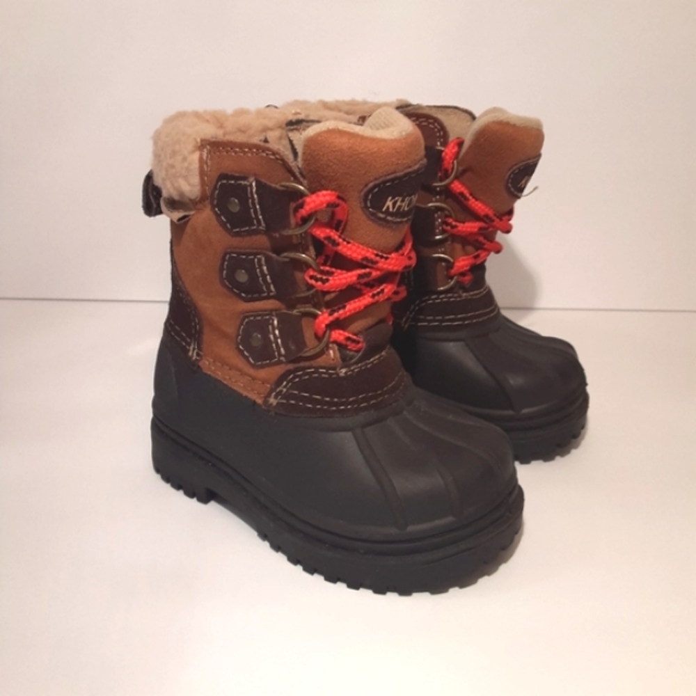 KHOMBU "Timber"  Leather/Thermolite Insulated Boot, Childs Size 5M.
